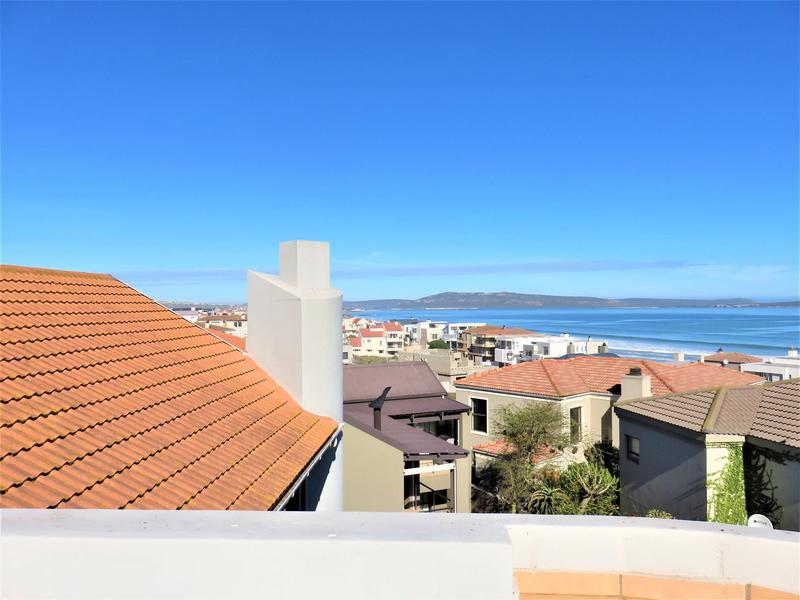 4 Bedroom Property for Sale in Calypso Beach Western Cape